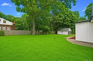 137 Elder Dr, Mastic Beach, NY 11951 - Photo 21