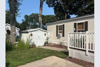 1661 Old Country Road #180, Riverhead, NY 11901 - Photo 3