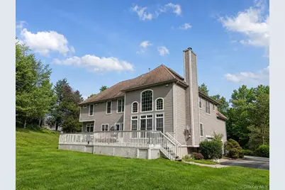 40 Winter Park Drive, Hopewell Junction, NY 12533 - Photo 3