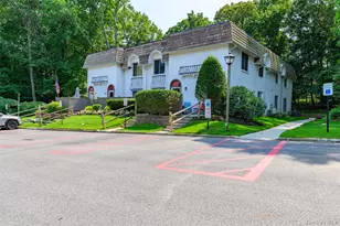 297 Brettonwoods Dr, Coram, NY 11727 - Photo 23