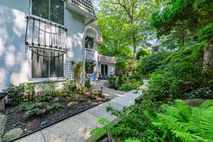 297 Brettonwoods Dr, Coram, NY 11727 - Photo 5