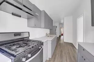71-11 68th St, Ridgewood, NY 11385 - Photo 13