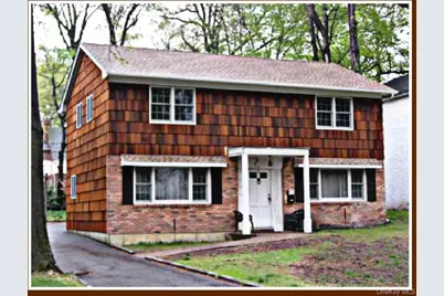 12 Hutchinson Court, Great Neck, NY 11023 - Photo 1