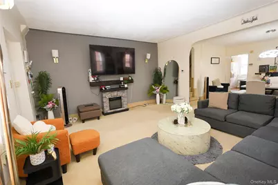 13446 229th Street, Springfield Gardens, NY 11413 - Photo 5