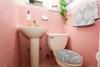 13446 229th Street, Springfield Gardens, NY 11413 - Photo 9
