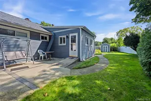 1230 Parkwood Dr, Merrick, NY 11566 - Photo 19
