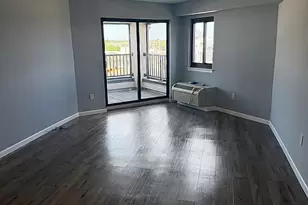 725 Miller Ave, Freeport, NY 11520 - Photo 7