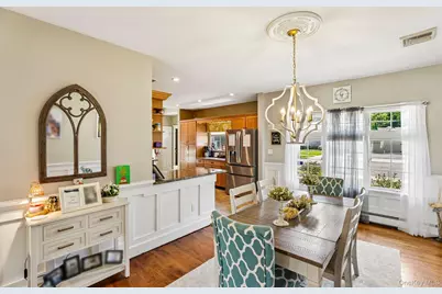 231 Koehl Street, Massapequa Park, NY 11762 - Photo 5