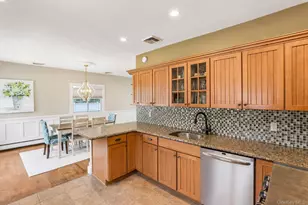 231 Koehl St, Massapequa Park, NY 11762 - Photo 7
