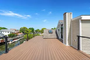 308 Bedell St, Freeport, NY 11520 - Photo 43