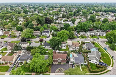 1010 Douglas Avenue, Wantagh, NY 11793 - Photo 43
