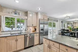 1010 Douglas Ave, Wantagh, NY 11793 - Photo 9