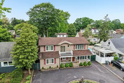 1010 Douglas Avenue, Wantagh, NY 11793 - Photo 41