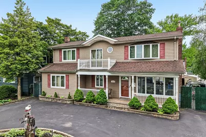 1010 Douglas Avenue, Wantagh, NY 11793 - Photo 39