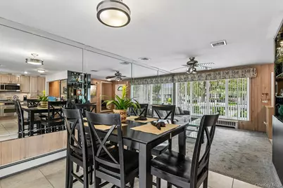 1010 Douglas Avenue, Wantagh, NY 11793 - Photo 7