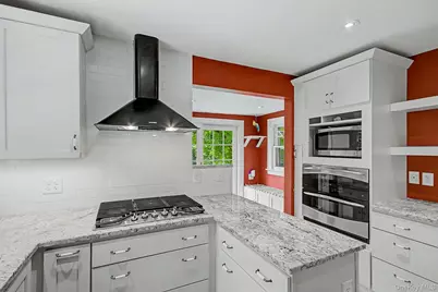 102 E Market Street, Hyde Park, NY 12538 - Photo 23