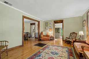 102 E Market St, Hyde Park, NY 12538 - Photo 11