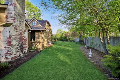 8 N Wodenethe Drive, Beacon, NY 12508 - Photo 35