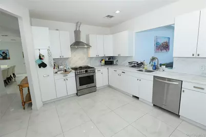 29 Albert Drive, Monsey, NY 10952 - Photo 5