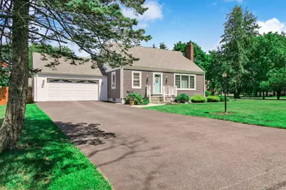 49 Regent Street, Patchogue, NY 11772 - Photo 1