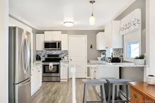 49 Regent St, Patchogue, NY 11772 - Photo 15