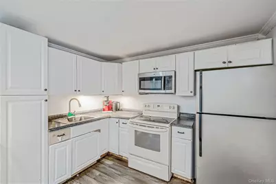 413 Glen Drive, Shirley, NY 11967 - Photo 21