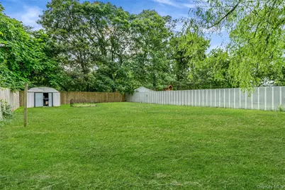 413 Glen Drive, Shirley, NY 11967 - Photo 29
