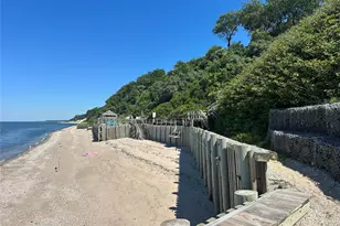 138 Shore Dr, Sound Beach, NY 11789 - Photo 33