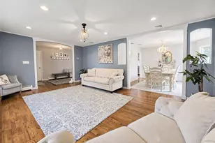 108 Walnut St, Lake Grove, NY 11755 - Photo 11