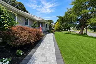 108 Walnut St, Lake Grove, NY 11755 - Photo 3