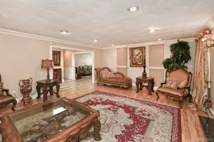 22 Apple Blossom Ln, Patchogue, NY 11772 - Photo 7
