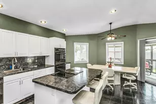 17 Chickadee Ln, Levittown, NY 11756 - Photo 13