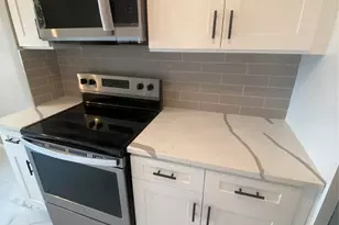 3946 Amundson Ave, Bronx, NY 10466 - Photo 3