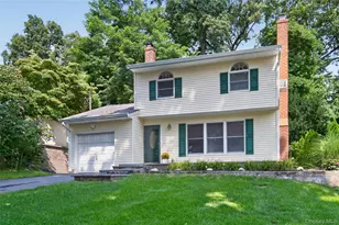 73 Maple Pl, Huntington, NY 11743 - Photo 41