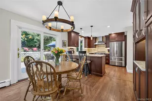 73 Maple Pl, Huntington, NY 11743 - Photo 15