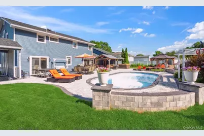240 Woodhull Avenue, Port Jefferson Station, NY 11776 - Photo 3