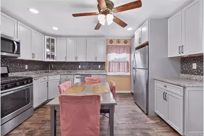 17 Heathcote Road, Lindenhurst, NY 11757 - Photo 7