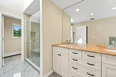 11 Soundview Drive, Port Jefferson, NY 11777 - Photo 19