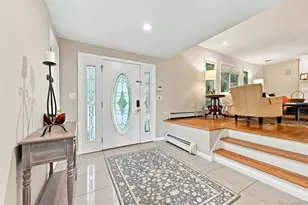 11 Soundview Dr, Port Jefferson, NY 11777 - Photo 3