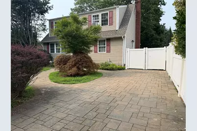 7 Grange Street #2ND FLOOR, Huntington, NY 11743 - Photo 9