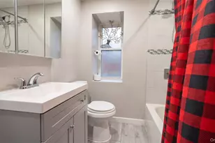 942 Tilden St, Bronx, NY 10469 - Photo 11