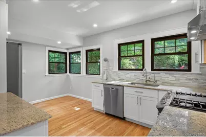 3 Walworth Terrace, White Plains, NY 10606 - Photo 19