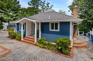 39 Potter Ln, Huntington, NY 11743 - Photo 3