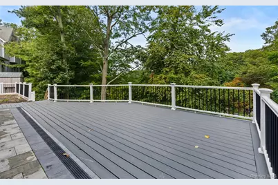 39 Potter Lane, Huntington, NY 11743 - Photo 25