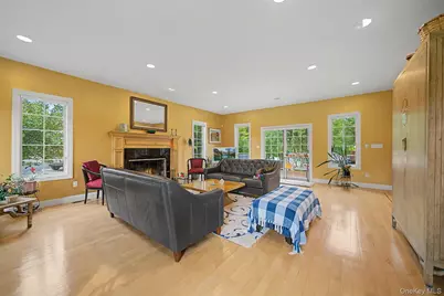 22 Bennington Drive, Highland Mills, NY 10930 - Photo 11