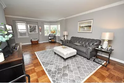 235 Garth Road #E2E, Scarsdale, NY 10583 - Photo 7