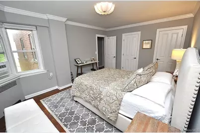 235 Garth Road #E2E, Scarsdale, NY 10583 - Photo 23