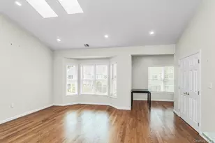 74 Miro Pl, Port Washington, NY 11050 - Photo 7