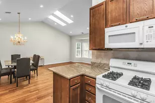 74 Miro Pl, Port Washington, NY 11050 - Photo 13