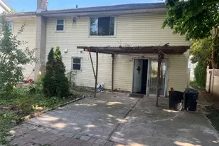 45 Peters Ave, Hempstead, NY 11550 - Photo 13